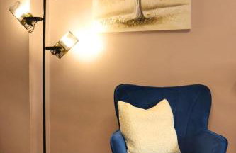 Heathrow Modern House with Parking & Fast WiFi - Foto 37