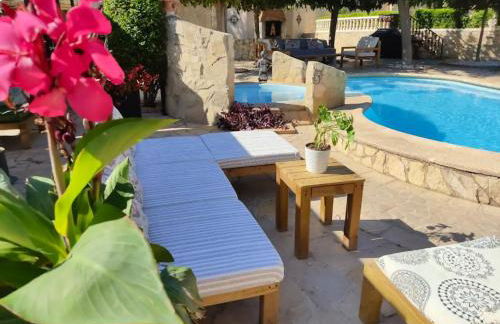 Spacious Villa in Alforja with Private Pool, Mountain View - Foto 2