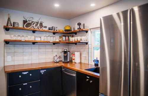 Canyon Retreat with Hot Tub 3min to Broadmoor - Foto 7