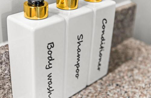 Cozy Getaway Near City Center - Foto 50