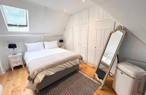 2 Bed Holiday Home with River Views - Photo 10