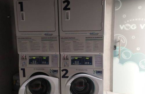 APT Completo - Suíte - 2 Ar-condicionados, Wi-FI, Piscina, garagem, portaria - aconchegante - Foto 29