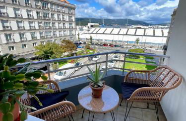 Amplitud y comodidad en Marín Centro - Foto 1