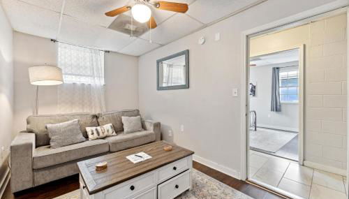 1215 Jefferson St - Foto 1