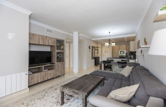 Perfect Location Between Golf and Beach - Foto 1