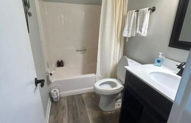 The Cozy Getaway Grill & Roku at Your Convenience! - Foto 65