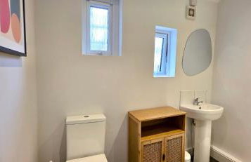 Claude Road Apartments by Switchback Stays - Photo 23