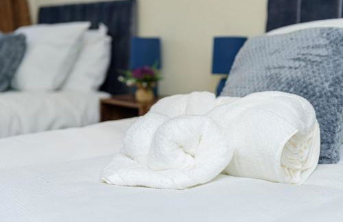 4 Bed 2 Bath, station, parking, long stays - Foto 4