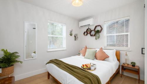 Serene Place Walk to UF Stadium Near Shands & Downtown - Foto 5