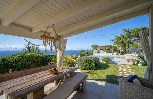 Villa Michaela con piscina privata e vista mare - Foto 17