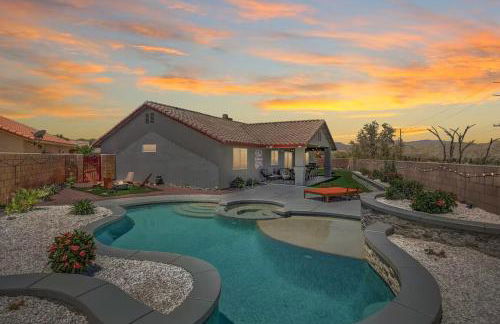 Stunning Joshua Home with Pool, Spa, & Game Room! - Foto 31