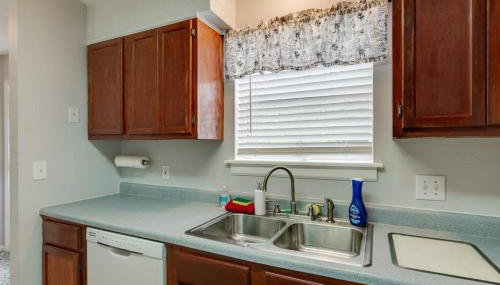 Lovely 2 BDR Condo with Balcony 2M to Broadway - Foto 3