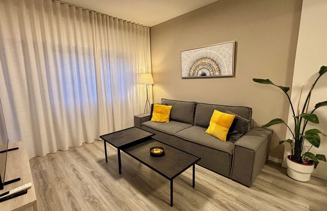 SeaBreeze City Center Flats by TrulyCyprus - Foto 43