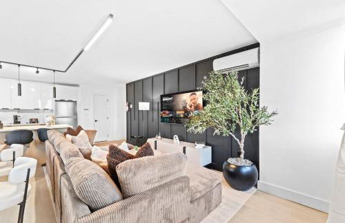 Modern 3BR Apt Near EWR, MetLife & NYC - Photo 8