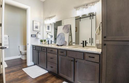 Amazing Top Floor Condo at Topsider Resort Community - Photo 38