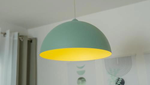 Einzigartiges Scandi Apartment - Innenstadt mit Parkplatz, Balkon & WLAN - Foto 4