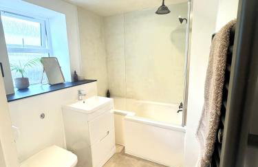 Palms 1 Log Burner Private Courtyard Parking Central Newquay - Foto 5