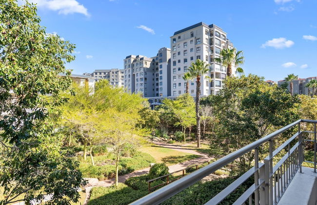 Mayfair Luxury 212 - Photo 29