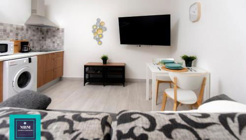 Mara 1 Playa del Burrero junto al mar wifi gratis - Foto 2