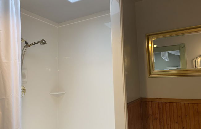 The Cottage @ 241 North - Foto 25