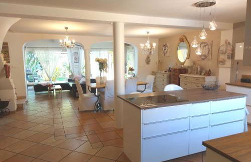 La Maison Pitok à 400m de la plage - Foto 3