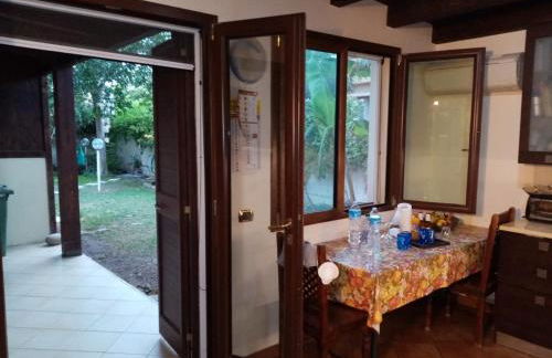 Brezza di mare appartamento in Villa con giardino e spiaggia ,casa vacanze al mare - Foto 25