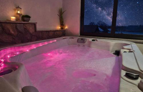 Luxury Family Lodge - Pool, Spa & Tennis Paradise - Photo 3
