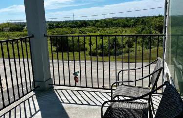 Elegant Home with Stunning Views and Comfortable Amenities - Foto 6