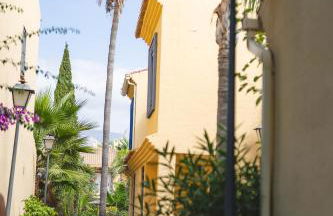 New - MiJa basement Loft Apartment steps from Beach - perfect for Sun and Sport Seekers - Foto 56