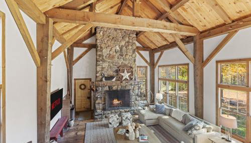 Modern Lux Cabin w Mtn Views and Fire Pit - Foto 2