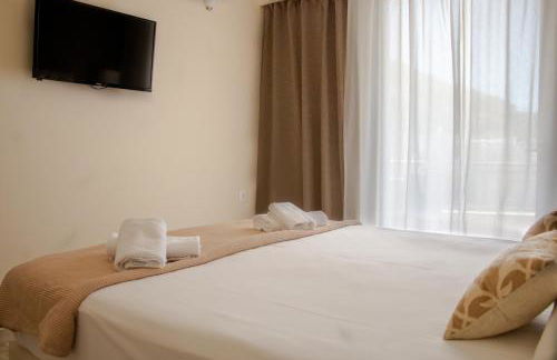 Helen Hotel - Photo 44