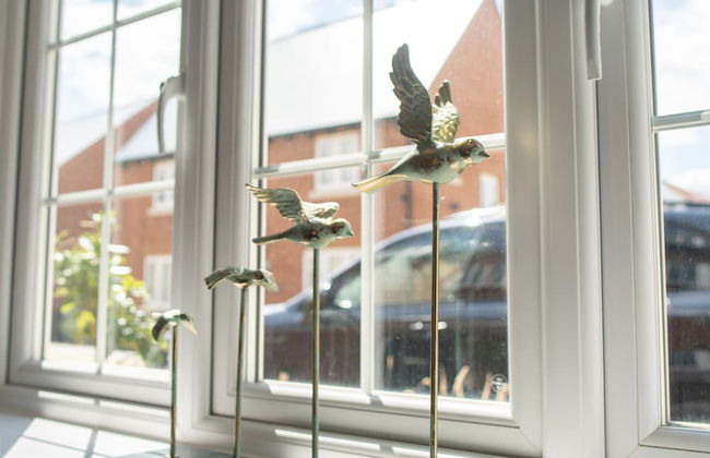 Comfortable 5 Bedroom Detached House With Parking - Photo 26