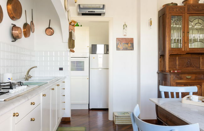 8 bedroom House in Diano Castello with private pool and garden - Photo 12