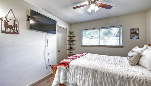 Kerrville Hidden Gem With Firepit and Grill - Great Location - Foto 1