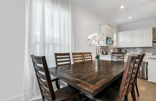 New 4 Bed luxury house w/Private Heated Pool - Foto 33