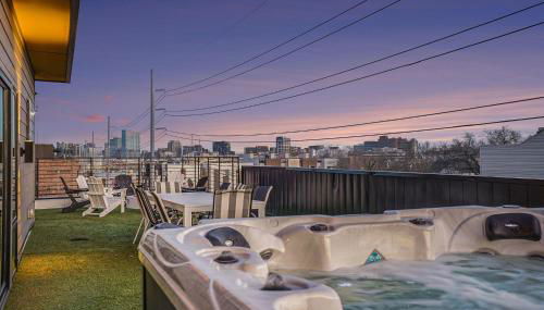 Sunset-Expansive Patio & Hot Tub-Mins to Broadway - Foto 2