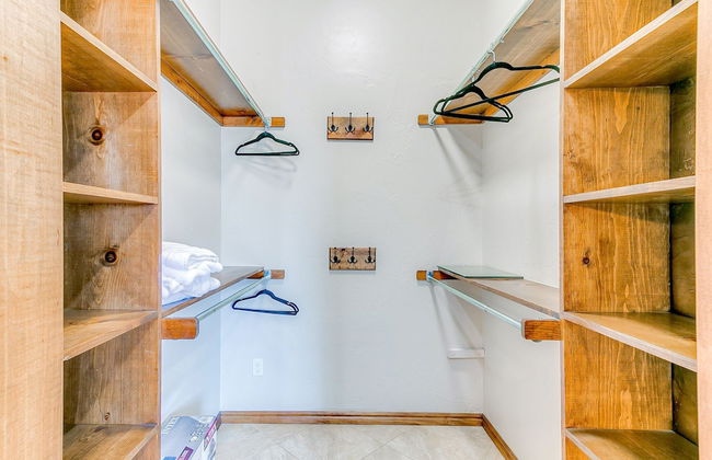 Peaceful Luxurious Ranch Family Reunion - Photo 46