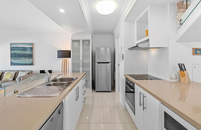 Noosa Entrance Waterfront Resort - Photo 73