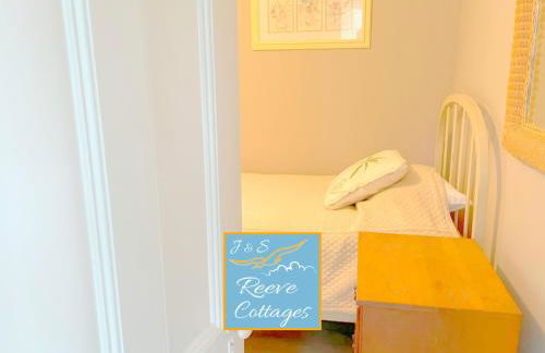 Premier Waterfront Cottage 1 - Photo 20