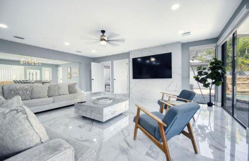 Riverbend Yacht Retreat Waterfront Villa with Pool - Foto 39