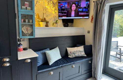 The End House at The Old Farmhouse - Photo 6