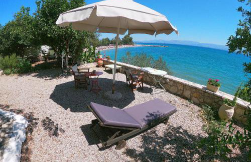 KIVERI 1876 traditional seafront cottage - Photo 5