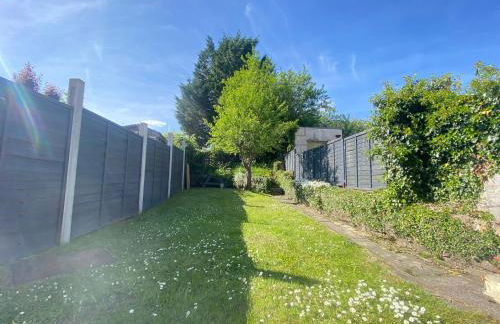 The Cwtch, Log Fire, Sleeps 6, Nr Zip World, Brecon and Bike Park Wales - Photo 7