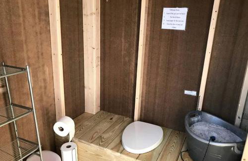 "Lovely Tiny House Rental for a Romantic Getaway in Shepherdstown, West Virginia - Foto 23