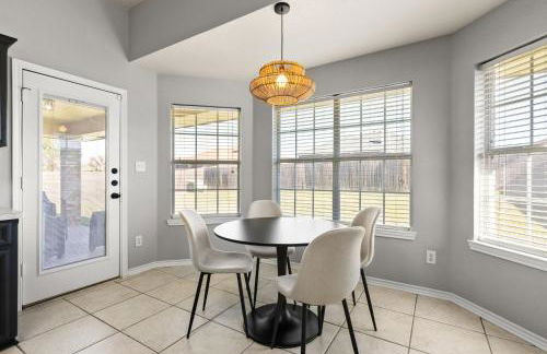 Luxurious MTZ Homes Modern Style - Foto 13