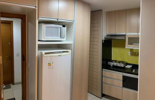 Flat Asa Sul Condomínio Golden Place by CentoeDez - Foto 9