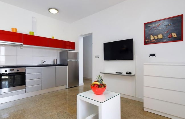 Beautiful Apartment for 3 Adults Next to the Beach - Foto 8