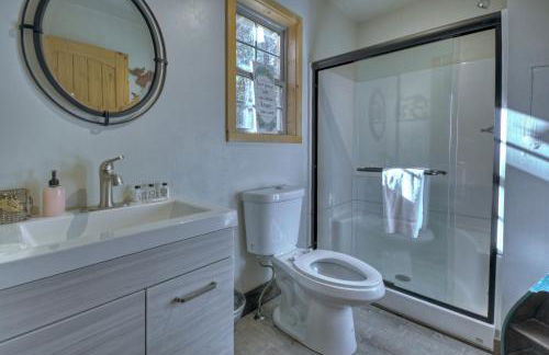 Happy Trout Hideaway - Creek Views Of Hot House Creek, Hot Tub, Outdoor Fire Pit, Cozy Atmosphere - Mineral Bluff, GA - Foto 20