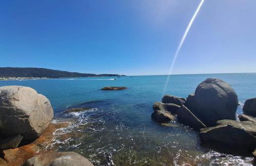 Encanto de apartamento, novo! A 290 metros da praia do Canto Grande! - Photo 45