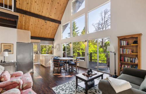 Warm and Cozy Mountain and Lake View Haven cottage - Foto 1